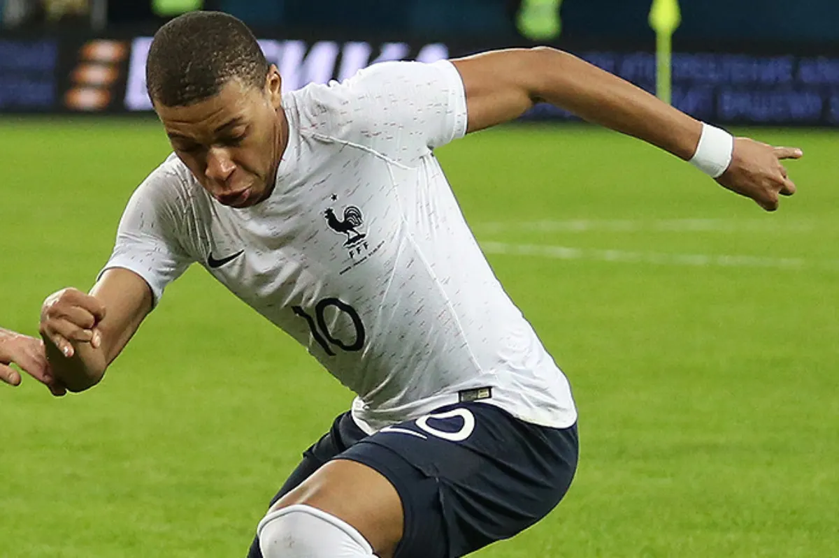 Wird Kylian Mbappé (endlich) beim FC Barcelona unterschreiben?