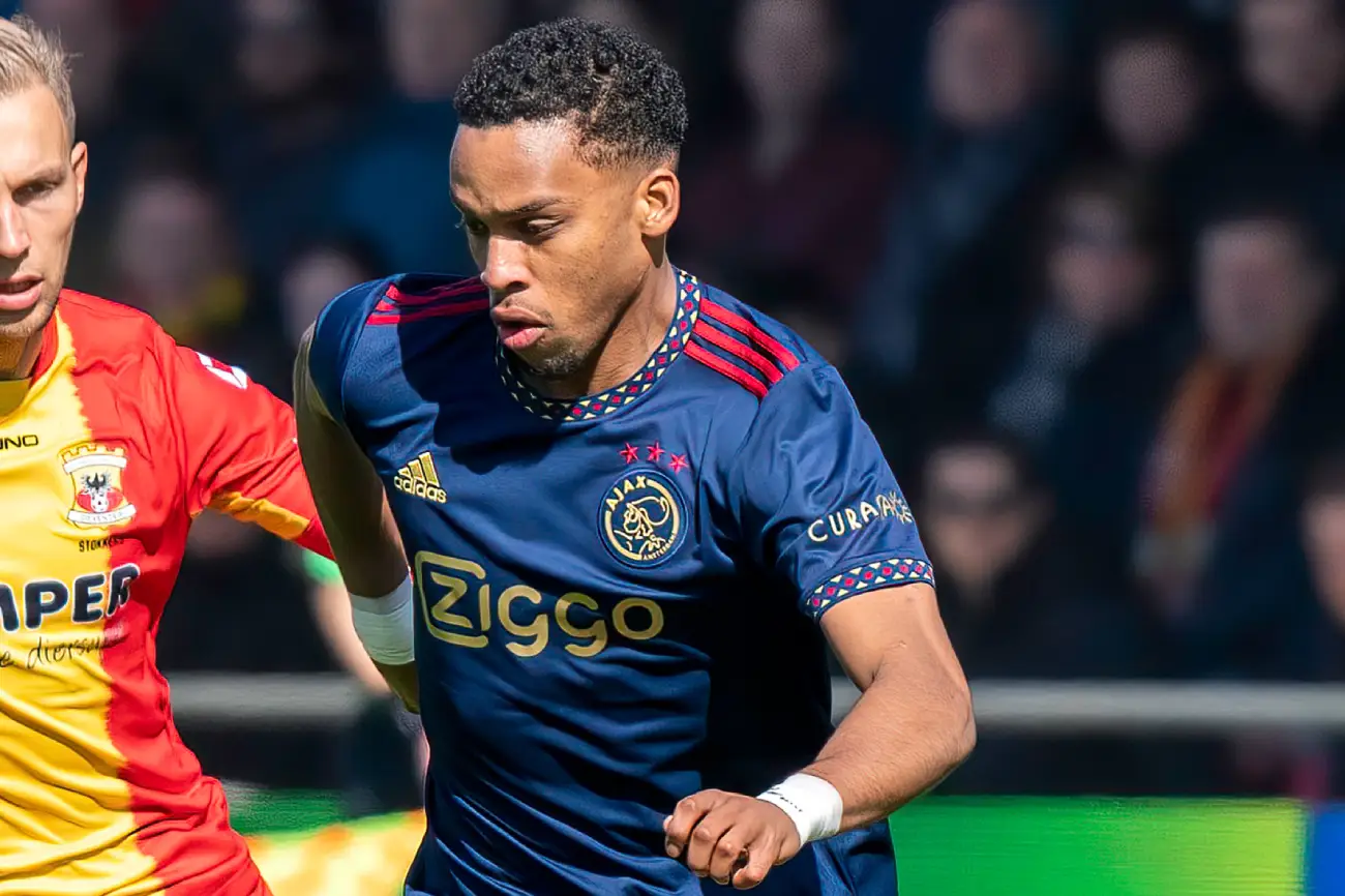 Warum Jurrien Timber trotz der Reise nach Old Trafford vor dem Spiel gegen Manchester United nicht im Kader von Arsenal steht